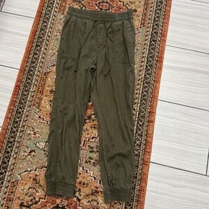 Army green cargo pants